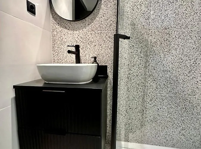 Elegance By Magic ブカレスト